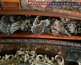 Crystal drops for chandeliers