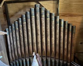 Pipes for a pump organ