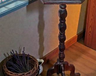 Wonderful antique mahogany octagon fern stand