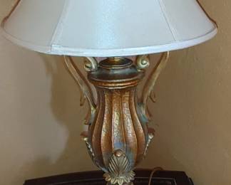 Nice drop leaf table with leather top