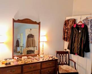 Nice bedroom chest of drawers with nine drawers. Most people these days take the mirror off and use this for a TV stand. However you could repurpose it into a buffet or anything you wish