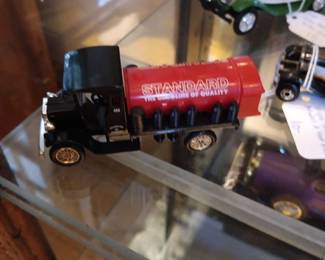 1927 Gasoline Truck LLEDO PLC Standard Oil Company Advertising Chevron Red Crown