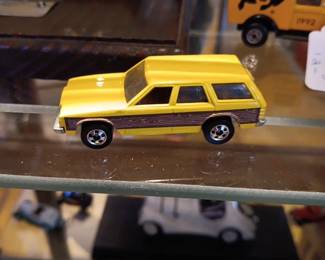 Hot Wheels Blackwall 1982 Aries Wagon Woodie