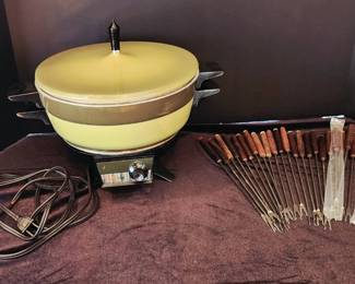 Oster Galaxie Super Pan 3 Tier Cooker Warmer 9.5 D Fondue Sticks