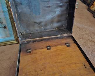 another view of the antique writing box