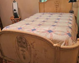 Wrap -around bed, a dream for a little girl's room or guest room