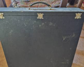 Architectural file holder