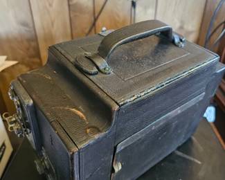 commercial Graflex camera, used to take pictures for newspaper in Virgina