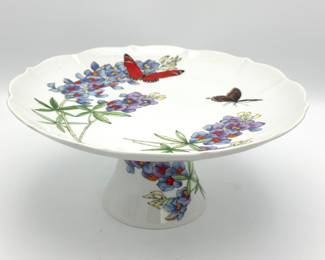 Porcelain cake stand