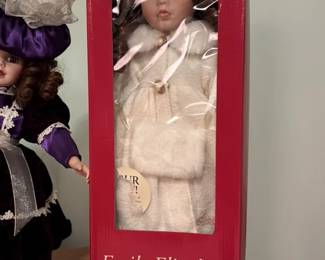 Emily Elizabeth 2001 Limited Edition Porcelain Doll 4 hero