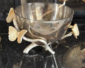 Me Chanel Aram Bowl with Gilded Butterfly Accents 51 hero