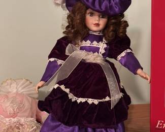 VictorianStyle Porcelain Doll 2 hero