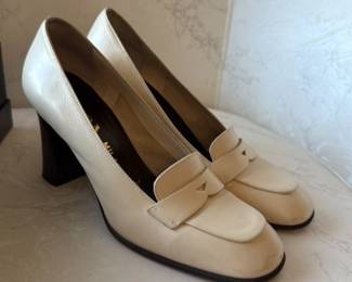 Prada Milano Womens Leather Loafers 174 hero