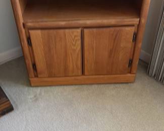 Oak TwoDoor Cabinet 130 hero