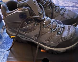 Men’s brand new hiking boots
About 4 pairs different brands