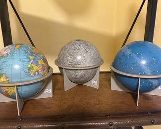 Set of 3 globes came as a set 
Lunar cycles 