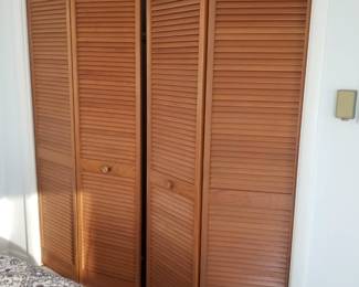 Louvered bifold doors