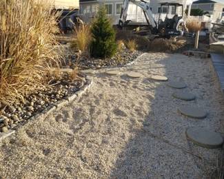 Round steppers; large Belgian blocks