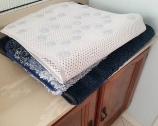 Bath mats - new
