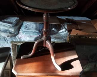 Small pedestal table