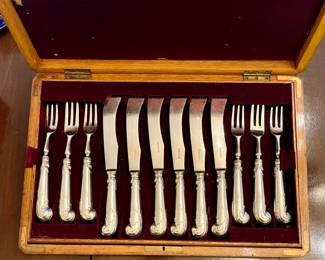 Flatware Set