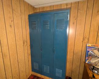 Set of 3 School Lockers