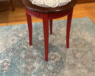 Round Side Table
