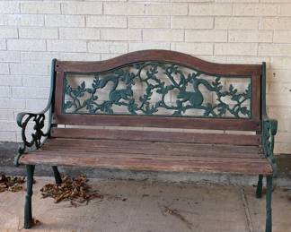 ANOTHER WOOD/METAL GARDEN BENCH