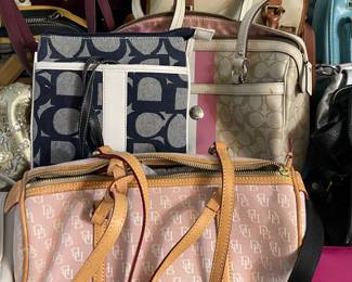 PURSES-DOONEY, COACH