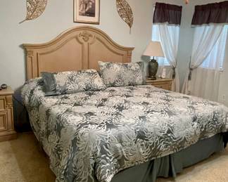 KING SIZE STANLEY BEDROOM FURNITURE, BEDDING