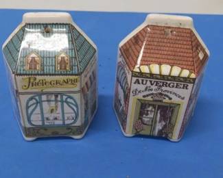 Estello Village Houses Salt and Pepper Shakers