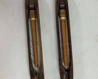 Pair of Loom Shuttles with Bobbin