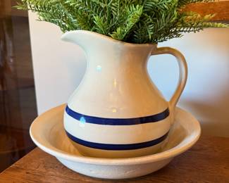 Robinson Ransbottom Pitcher & Basin
