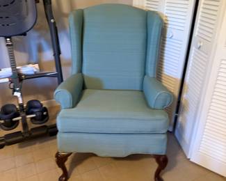 Like new wing chair