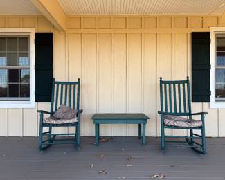 Rocking chairs & other outdoor furniture 