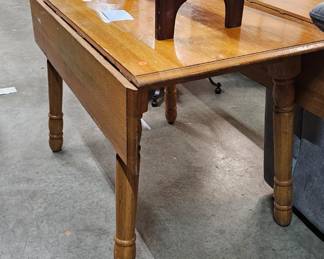 DROP LEAF TABLE
