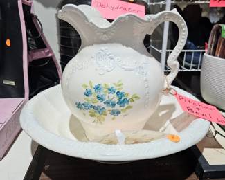 PITCHER AND BASIN