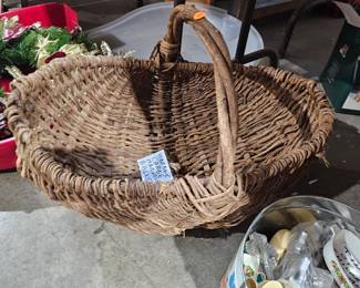 HARVEST BASKET