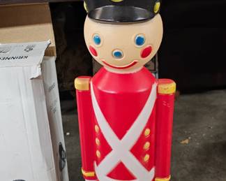 BLOW MOLD NUTCRACKER
