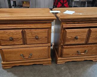 NIGHTSTANDS / END TABLES