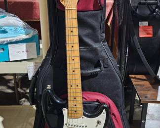 FENDER GUITAR
