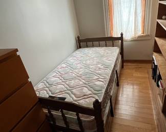 Twin size bed