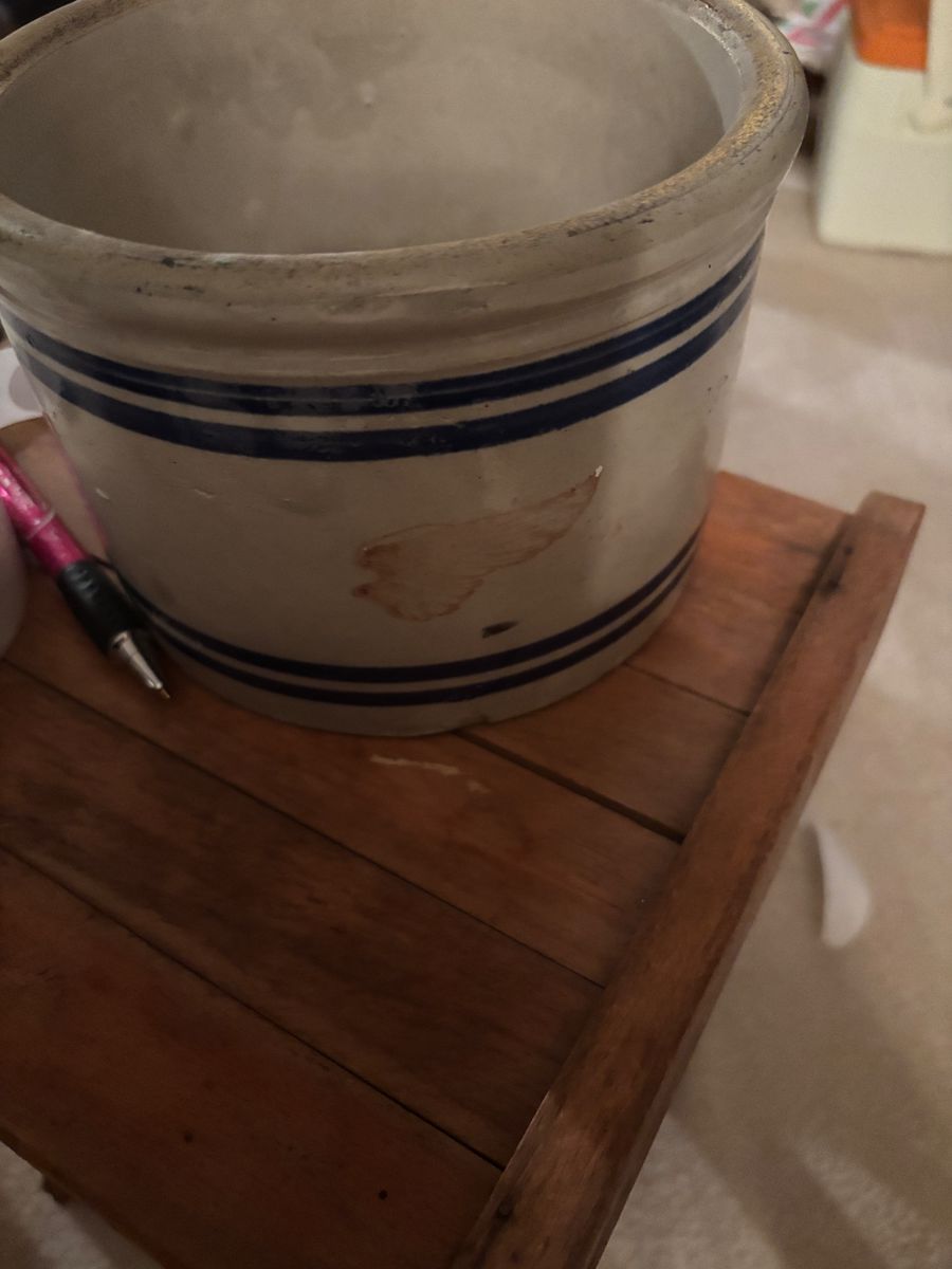 Red Wing pantry crock