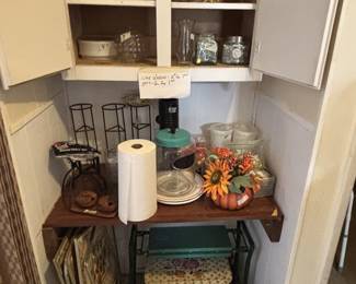 vintage bed trays, tV trays, and other misc.