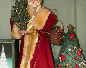 Vintage Santa figurine 