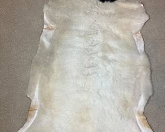 20 TannedWhiteandBrownAnimal28x35Pelt