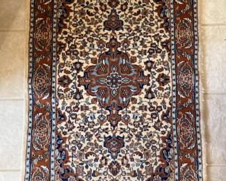 83 MaroonWhiteNavyBlue48FringedRug