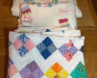 81 Setof3LargeHandmadeQuilts