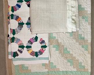 133 QuiltsandVintageSatinLinedWaffleWeaveBlanket