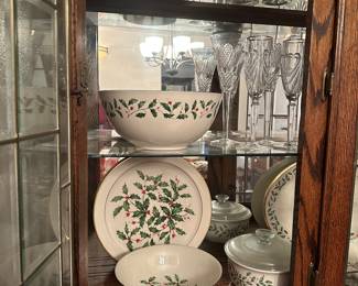 More Lennox Christmas dishes, serving pieces